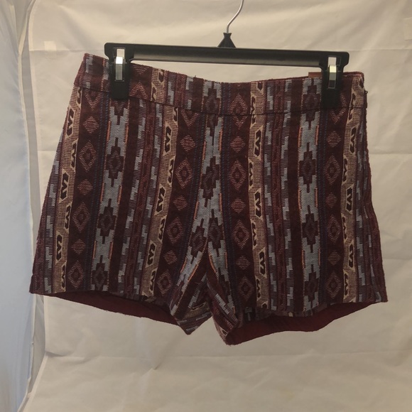 Hollister Aztec Shorts sz 3 - Picture 3 of 8